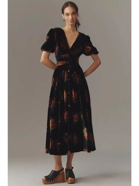 NWT by ANTHROPOLOGIE SZ L The Katerina: Velvet Edition in Floral Motif